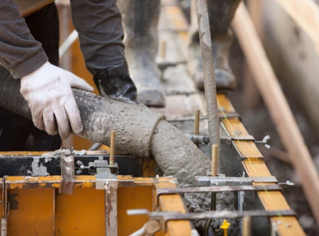 型枠のコンクリート注入